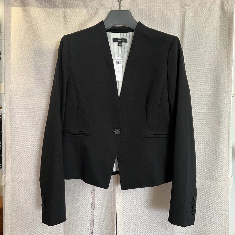 ANN TAYLOR collarless jacket